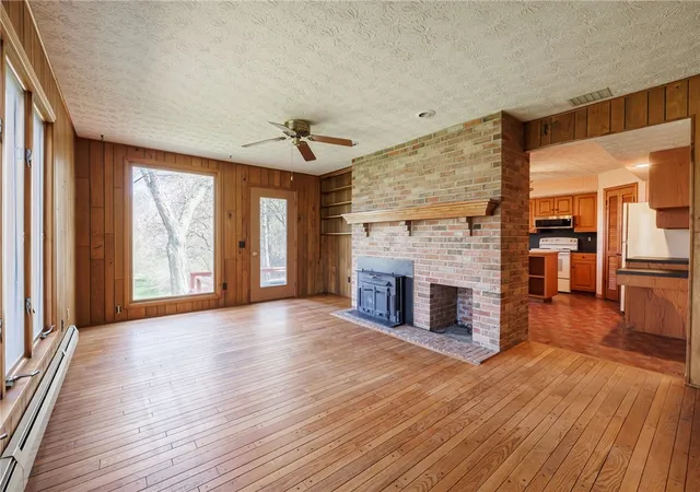 Homes for sale in Victor, NY | 1341 Strong Rd, Victor, NY 14564 | MLS# R1678790