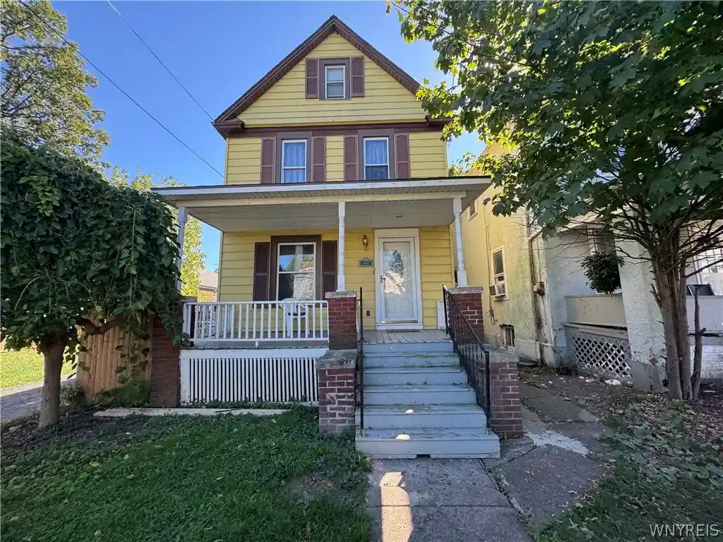 Photo 1 of Single family home for sale at 1705 Niagara St, Niagara Falls, NY 14303 | MLS# B1679165 | Listing updated on 2026-05-06