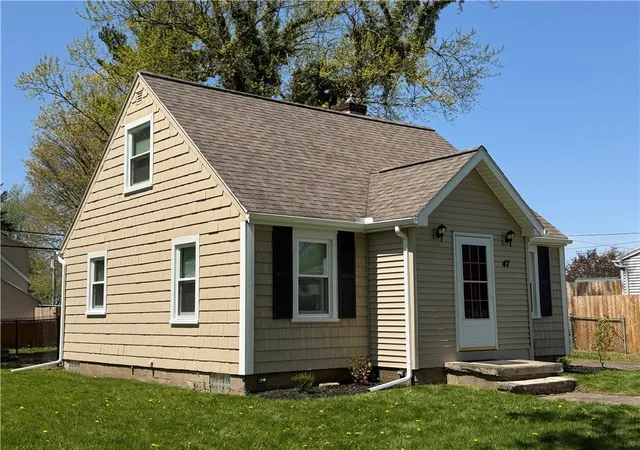 3rd image of 47 Woodside Ln, Greece, NY 14616 | MLS# R1679040
