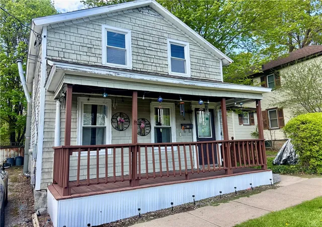 Photo 1 of Sale Pending at 5 Seymour St, Auburn, NY 13021 | MLS# R1679333 | Listing updated on 2026-07-24