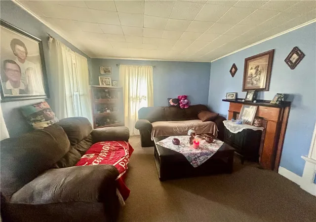 Photo 4 of Sale Pending at 5 Seymour St, Auburn, NY 13021 | MLS# R1679333 | Listing updated on 2026-07-24