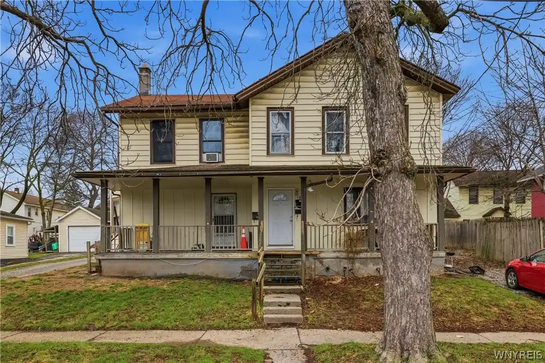 Photo 1 of Sale Pending at 162 Lock St, Lockport, NY 14094 | MLS# B1677897 | Listing updated on 2026-10-02