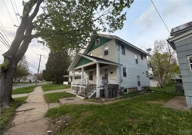 Homes for sale in Rome, NY | 628 W Thomas St, Rome, NY 13440 | MLS# S1679376