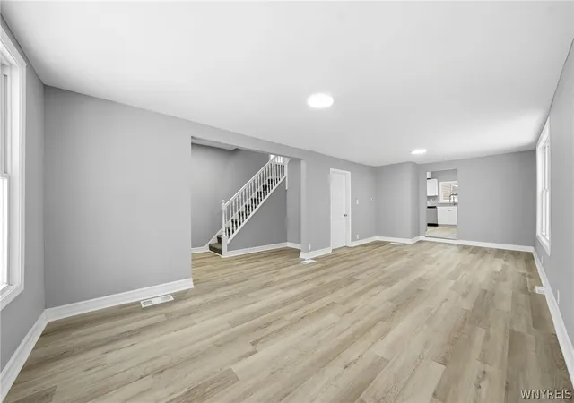 5th image of 132 Ontario St, Buffalo, NY 14207 | MLS# B1679141