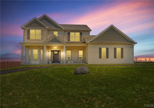 Homes for sale in Lysander, NY | 2100 Harkins Ln, Lysander, NY 13027 | MLS# S1679078