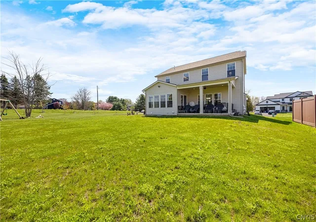 Homes for sale in Lysander, NY | 2100 Harkins Ln, Lysander, NY 13027 | MLS# S1679078