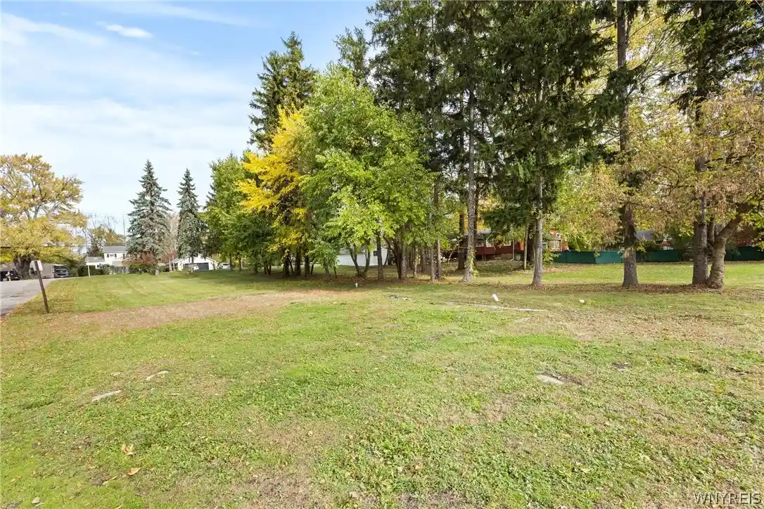 Photo 1 of Land for sale at 2204 River Rd, Niagara Falls, NY 14304 | MLS# B1679406 | Listing updated on 2026-05-29