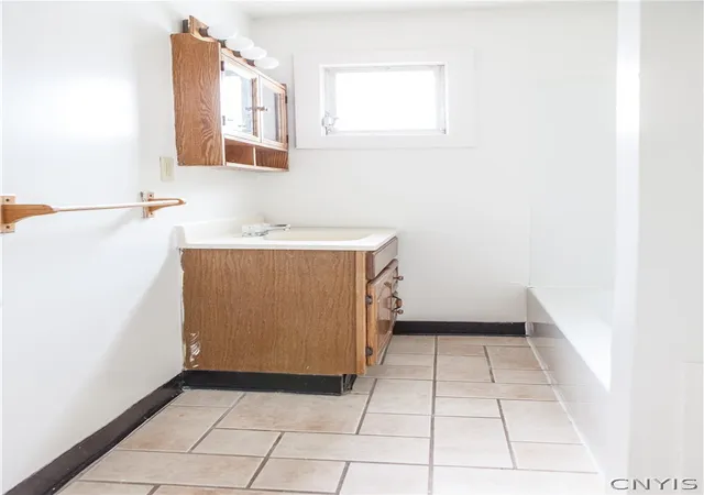 18th image of 560 Clarendon St #64, Syracuse, NY 13210 | MLS# S1678851