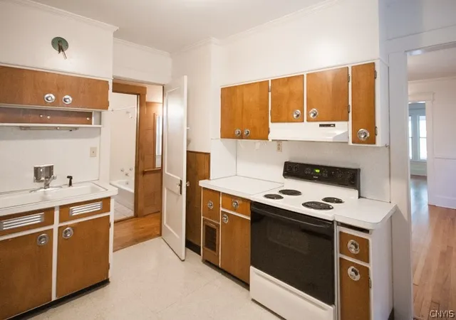 3rd image of 560 Clarendon St #64, Syracuse, NY 13210 | MLS# S1678851
