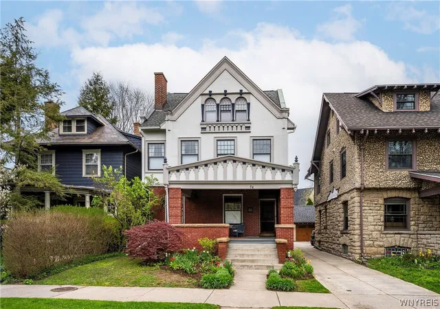 Homes for sale in Buffalo, NY | 74 Bidwell Pkwy, Buffalo, NY 14222 | MLS# B1678545