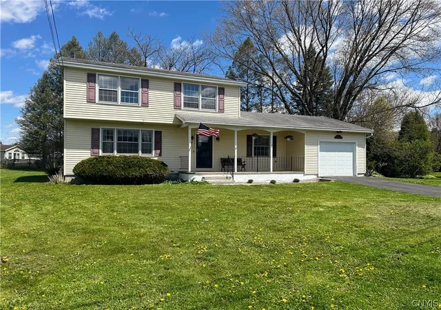Homes for sale in Cortland, NY | 8 Parkwood Cir, Cortland, NY 13045 | MLS# S1679035
