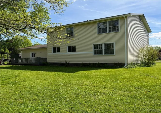 Homes for sale in Cortland, NY | 8 Parkwood Cir, Cortland, NY 13045 | MLS# S1679035