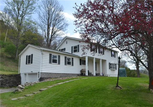 Photo 1 of Single family home for sale at 756 County Hwy 21, Walton, NY 13856 | MLS# R1678479 | Listing updated on 2026-06-09