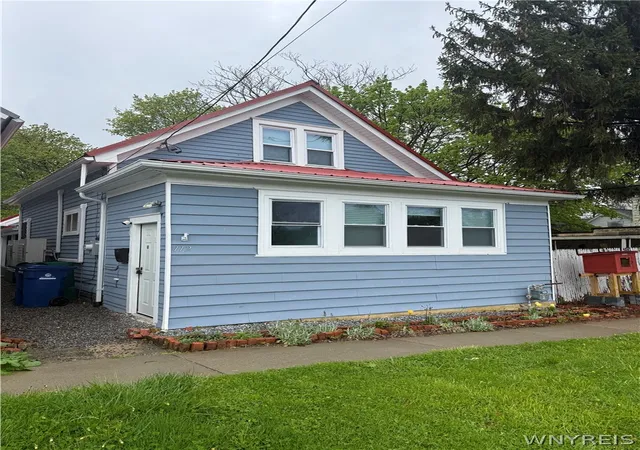 Homes for sale in Buffalo, NY | 112 Masten Ave, Buffalo, NY 14209 | MLS# B1679480