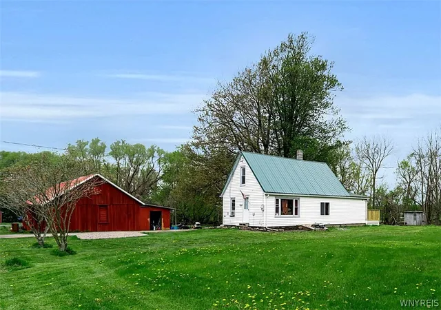 Homes for sale in Barre, NY | 15155 White City Rd, Barre, NY 14411 | MLS# B1679072