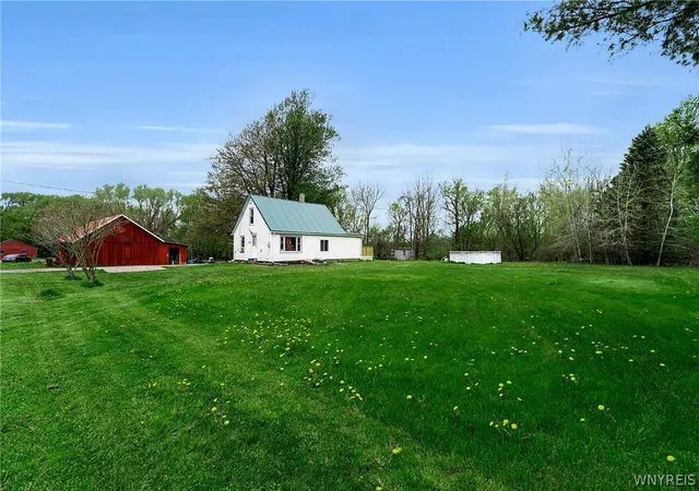 Homes for sale in Barre, NY | 15155 White City Rd, Barre, NY 14411 | MLS# B1679072