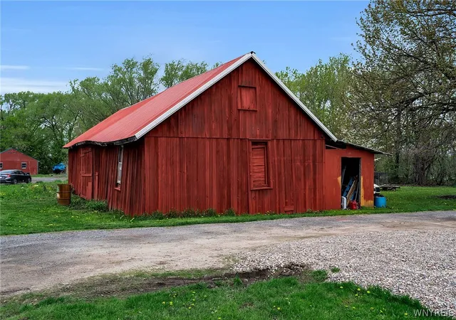 Homes for sale in Barre, NY | 15155 White City Rd, Barre, NY 14411 | MLS# B1679072