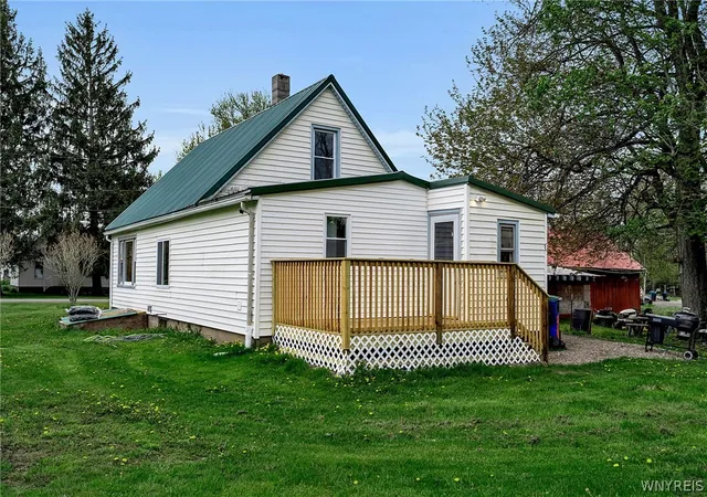 Homes for sale in Barre, NY | 15155 White City Rd, Barre, NY 14411 | MLS# B1679072
