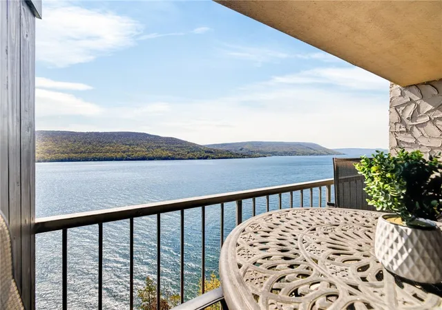 1st image of 165 Cliffside Dr, Canandaigua, NY 14424 | MLS# R1678650