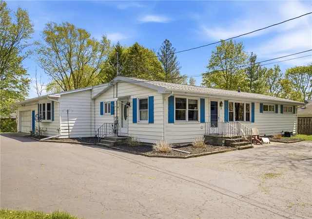 Homes for sale in Geneva Town, NY | 3731 County Road 6, Geneva Town, NY 14456 | MLS# R1679507
