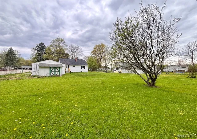 31st image of 171 S Blossom Rd, Elma, NY 14059 | MLS# B1679481