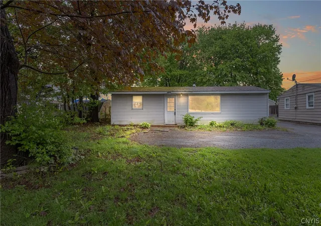 3rd image of 103 Stinson St, Syracuse, NY 13209 | MLS# S1679594