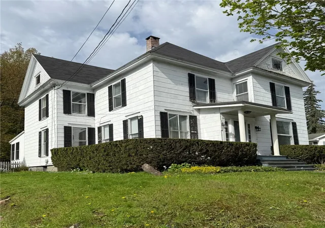 2nd image of 5 Chenango St, Oxford, NY 13830 | MLS# R1678433