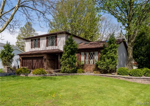 1st image of 8010 Crestview Dr, Niagara Falls, NY 14304 | MLS# B1679625