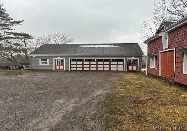 3rd image of 5370 Chestnut Ridge Rd, Orchard Park, NY 14127 | MLS# B1679020
