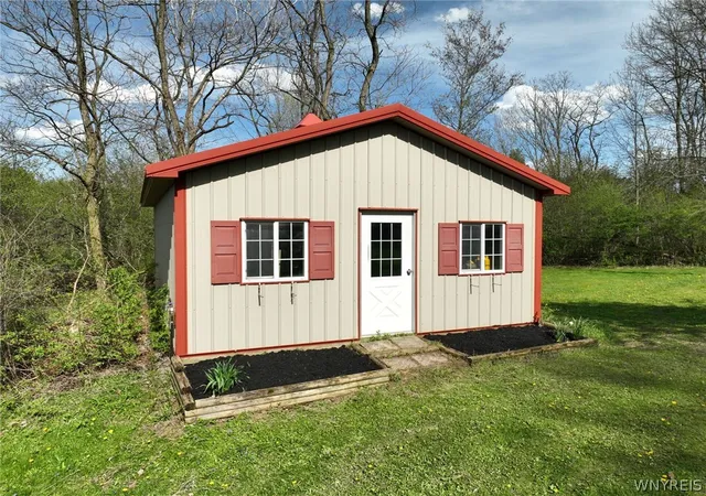 Homes for sale in Bennington, NY | 86 Little Lake Rd, Bennington, NY 14004 | MLS# B1679566