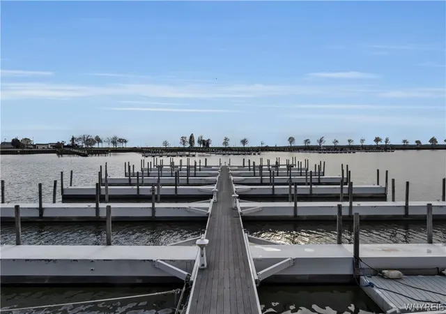 29th image of 40 Waterfront Cir #401, Buffalo, NY 14202 | MLS# B1679422