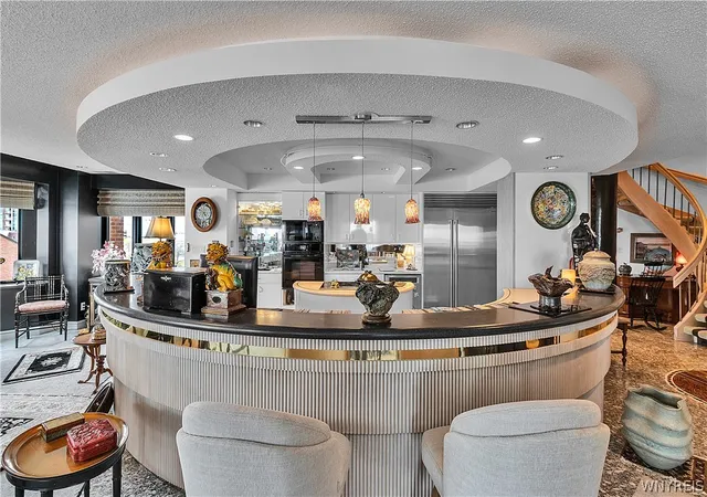 5th image of 40 Waterfront Cir #401, Buffalo, NY 14202 | MLS# B1679422