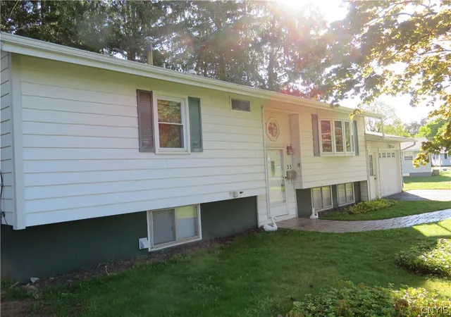 Homes for sale in Whitestown, NY | 33 Perimeter Rd, Whitestown, NY 13492 | MLS# S1679759