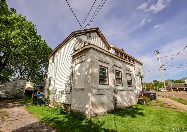 3rd image of 2092 Spruce St, North Collins, NY 14111 | MLS# B1679404