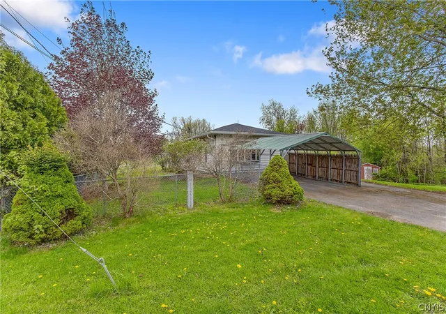 Homes for sale in Schroeppel, NY | 65 Clark Crest Dr, Schroeppel, NY 13135 | MLS# S1678875