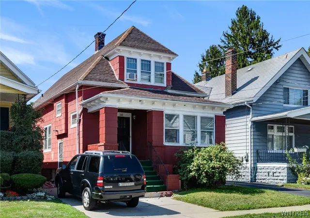 Photo 4 of Single family home for sale at 148 Deerfield Ave, Buffalo, NY 14215 | MLS# B1679871 | Listing updated on 2026-07-23