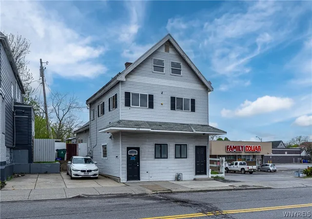 Homes for sale in Buffalo, NY | 490 Grant St, Buffalo, NY 14213 | MLS# B1679473