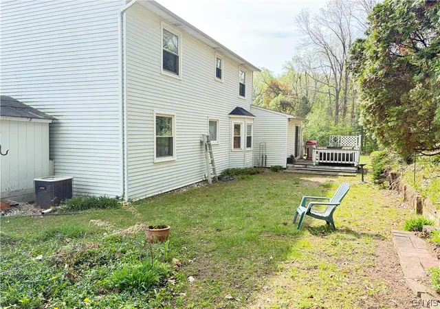 Photo 4 of Sale Pending at 7637 Sandy Ln, Syracuse, NY 13212 | MLS# S1679760 | Listing updated on 2026-05-20