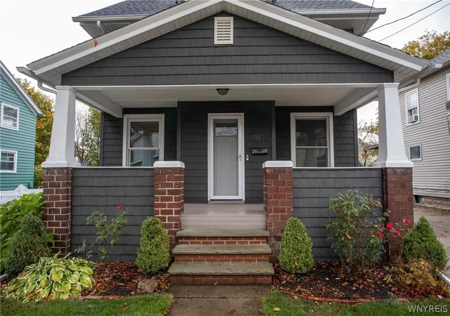 Homes for sale in Olean, NY | 111 S 18th St, Olean, NY 14760 | MLS# B1679870