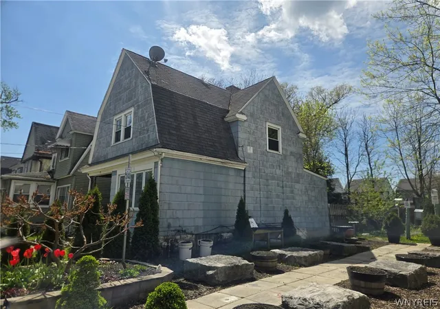 Homes for sale in Buffalo, NY | 97 Mayer Ave, Buffalo, NY 14207 | MLS# B1679943