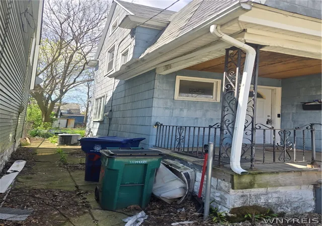 Homes for sale in Buffalo, NY | 97 Mayer Ave, Buffalo, NY 14207 | MLS# B1679943