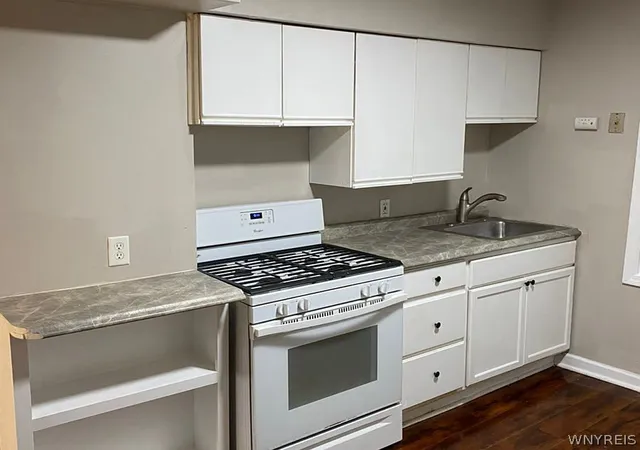 Homes for sale in Buffalo, NY | 227 14th St, Buffalo, NY 14213 | MLS# B1679694