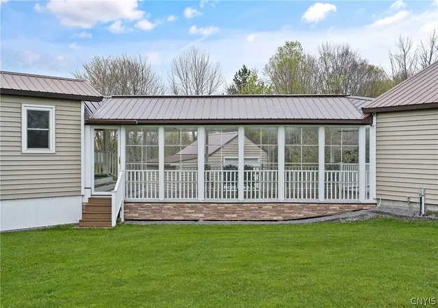Homes for sale in Lorraine, NY | 17563 County Route 90, Lorraine, NY 13661 | MLS# S1680038