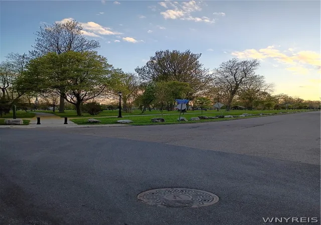 2nd image of 109 E Parade Ave, Buffalo, NY 14211 | MLS# B1679702