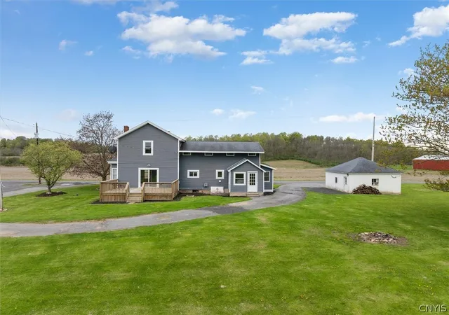 Homes for sale in Montezuma, NY | 7542 Beach Rd, Montezuma, NY 13021 | MLS# S1678607