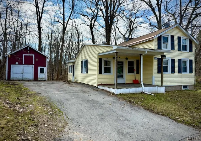 Homes for sale in Volney, NY | 3347 County Route 57, Volney, NY 13126 | MLS# S1680016