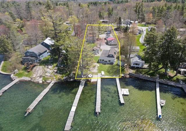 Homes for sale in Alexandria Bay, NY | 46931 Carnegie Bay Rd, Alexandria Bay, NY 13607 | MLS# S1679494