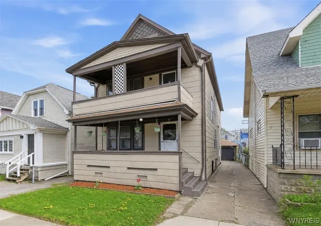 1st image of 95 Custer St, Buffalo, NY 14214 | MLS# B1679592