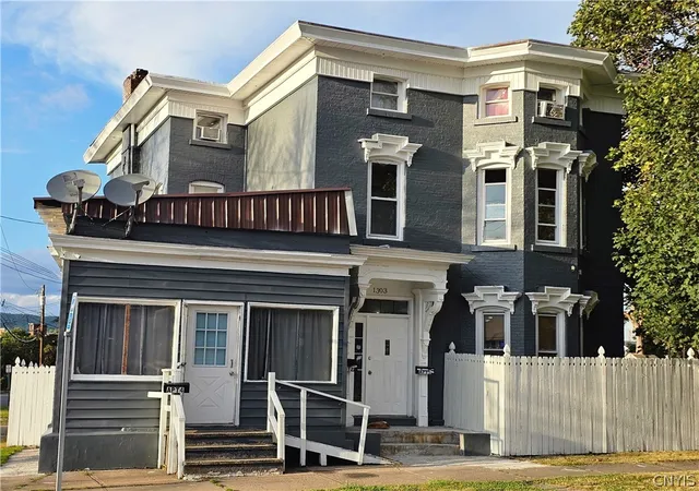 2nd image of 1303 Bleecker St, Utica, NY 13501 | MLS# S1680171