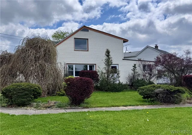 1st image of 4801 N Bailey Ave, Buffalo, NY 14226 | MLS# B1680039